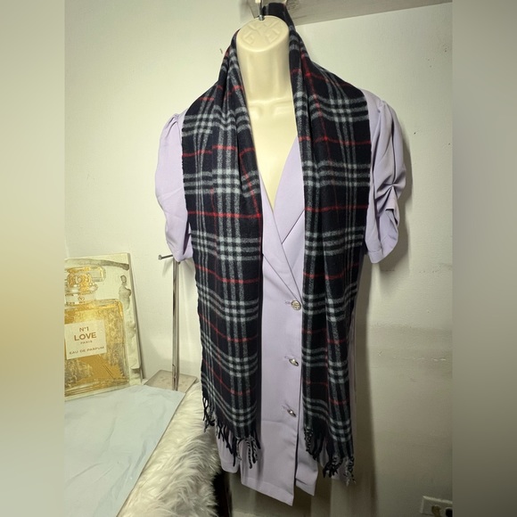 Authentic Burberrys unisex Scarf Blue Check Vintage 100% cashmere - Picture 8 of 13